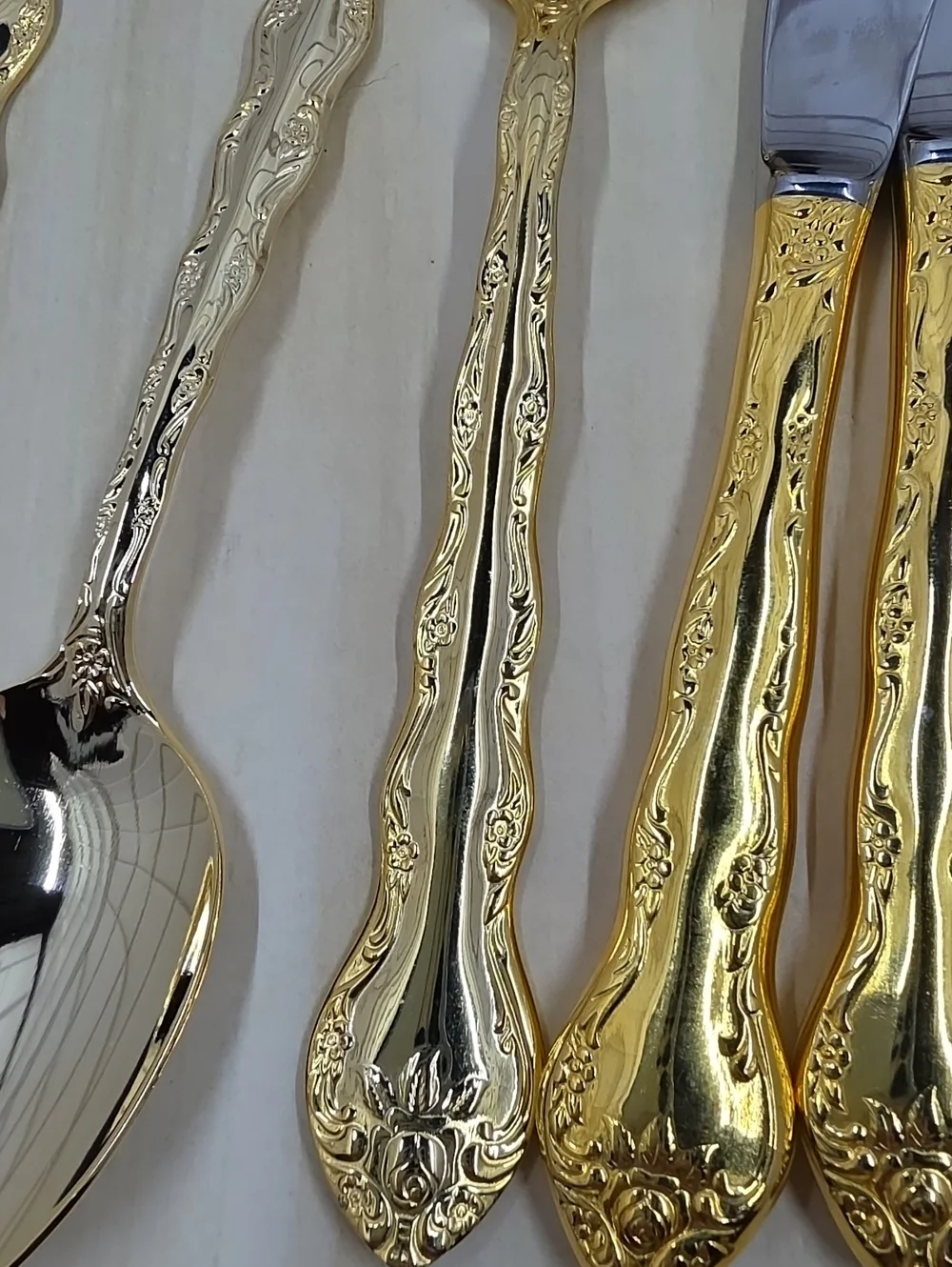 International Silver Abbey Rose Pattern 8 Pieces Gold Electroplate Flatware